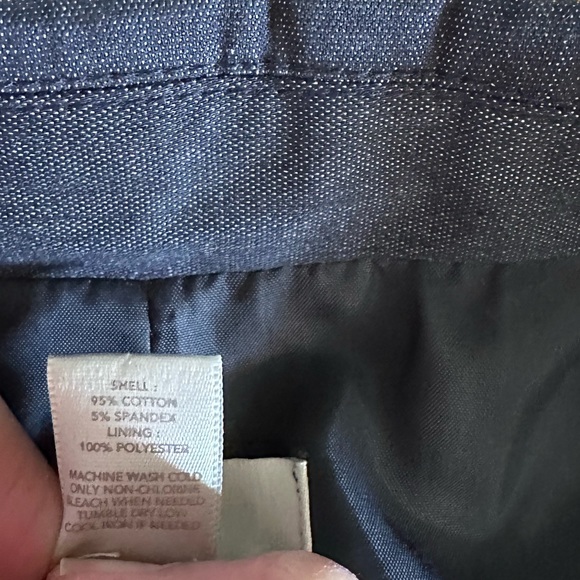 Loft women’s stylish jean three-button detailed lined blazer size 2 worn once - Picture 4 of 6